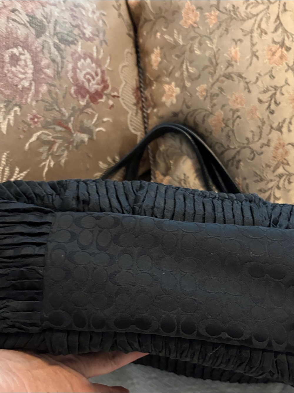 Coach Madison Hobo Black Pleated Shoulder Bag - Picture 3 of 7